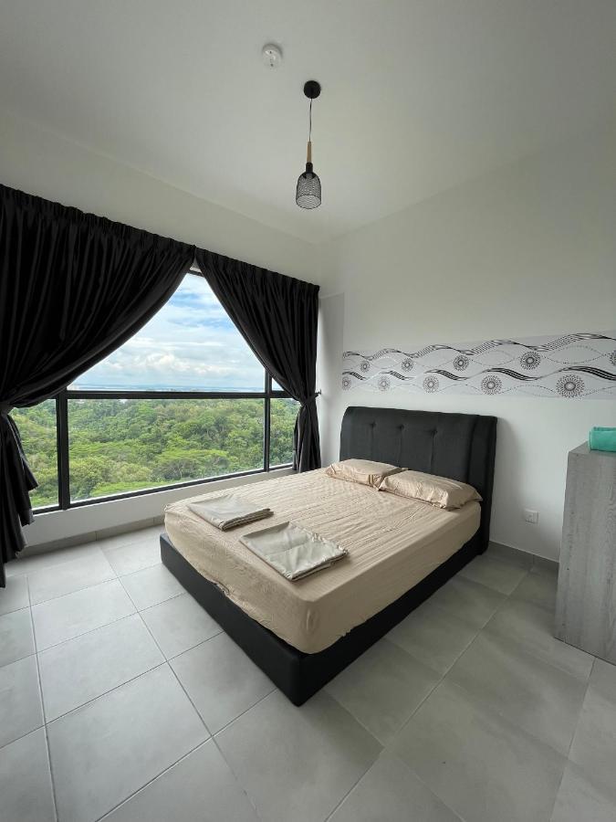 Sandakan Homestay Sea-Forest View Apartment 2R2B 海森雙景公寓 Екстериор снимка