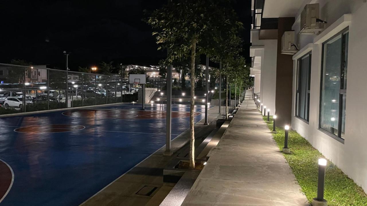 Sandakan Homestay Sea-Forest View Apartment 2R2B 海森雙景公寓 Екстериор снимка